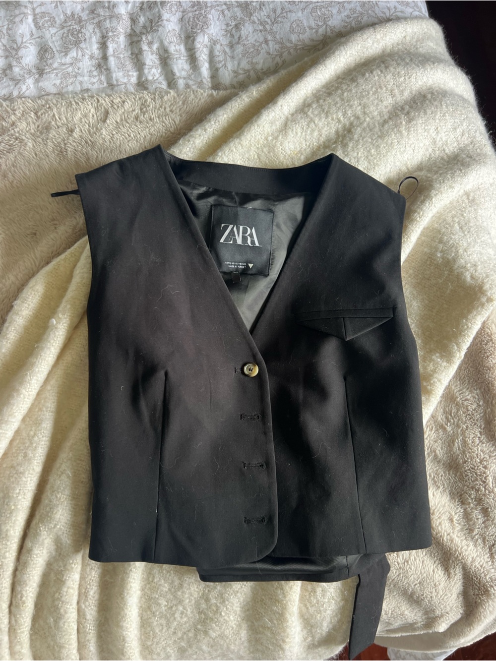 Zara Black Men's Waistcoat Vest with Single-Breast Button